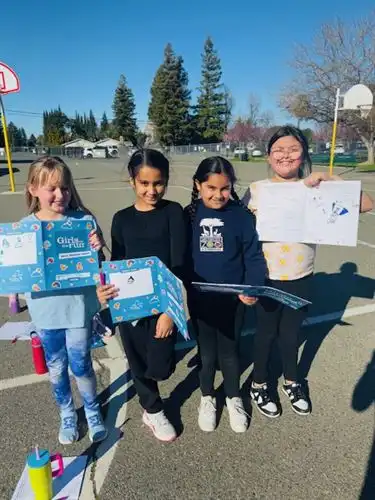 LN GIRLS ON THE RUN 2