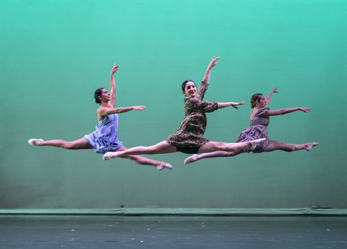 leap dance