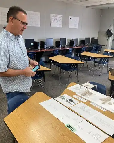 mayor views 3d printed park structure design