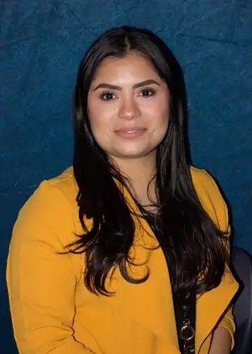 Dayana in yellow jacket