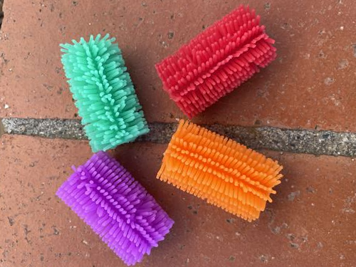 Gel Pencil Grips: 10 Minga points