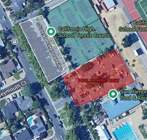 image showing parking zones near tennis courts