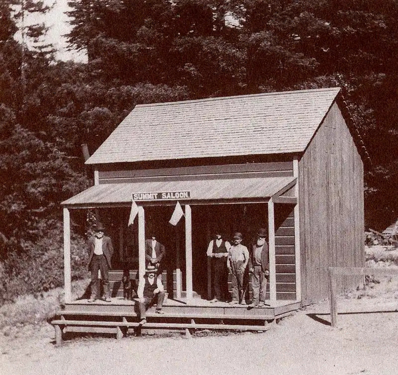 Summit Saloon