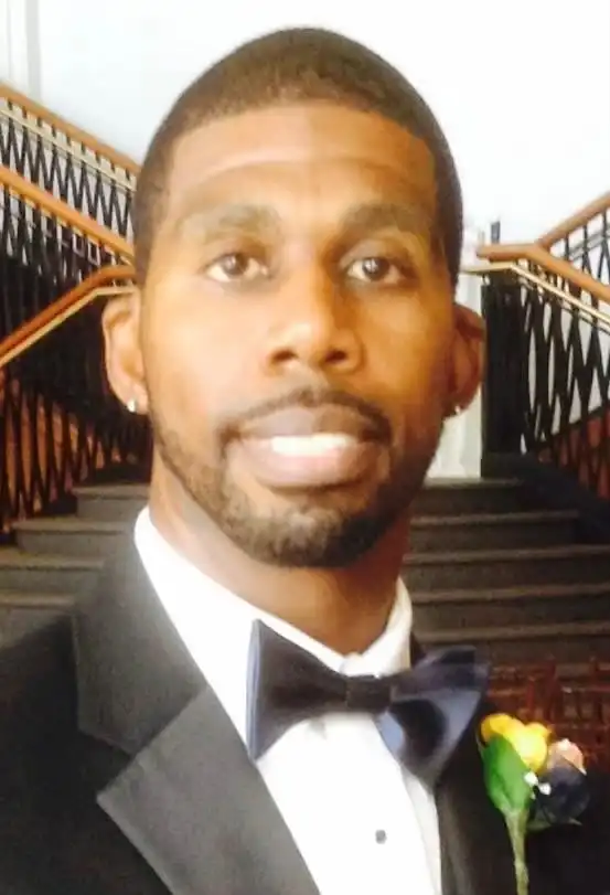Dr. Del-Voda Harris