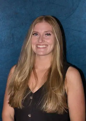 redden with blue background