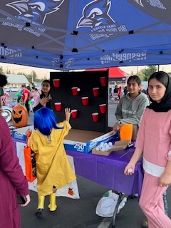 GrayAvenue Oct. Holiday3